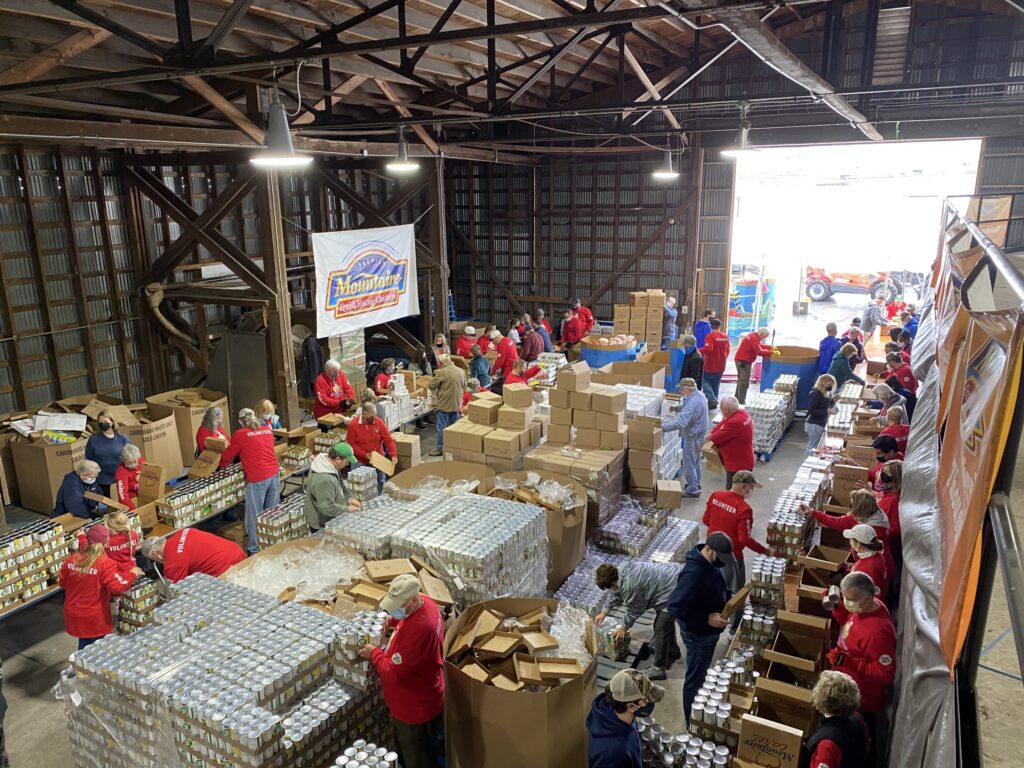 a large warehouse filled with lots of boxes